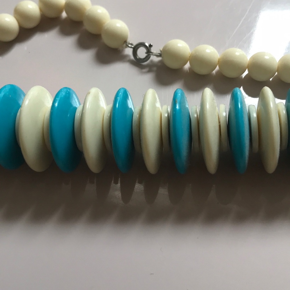 Vintage Creme + Turquoise Plastic Beaded Necklace - Picture 4 of 4